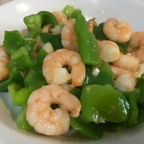 神蒜蒜做的虾仁炒青椒