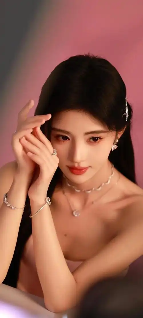 美女系列壁纸第643期-鞠婧祎