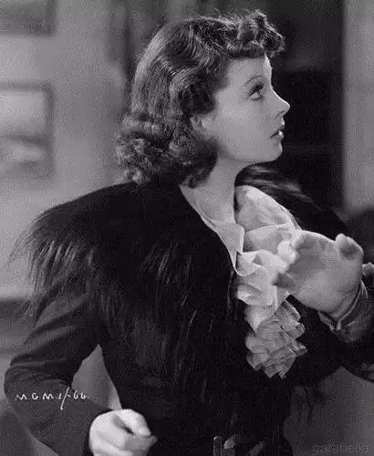 费雯丽:演技与美貌并存的乱世佳人