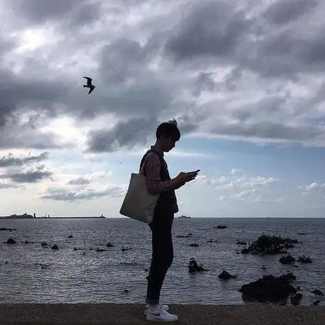 男生头像干净简单气质阳光 男生头像图片大全 -【爱个性】