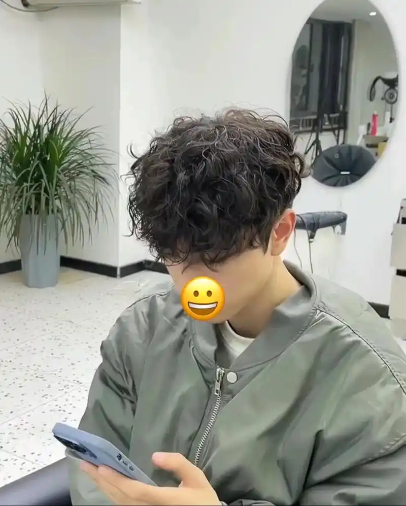 男生慵懒羊毛卷烫发男生慵懒羊毛卷烫发男士慵 - 抖音