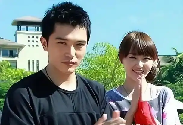 邱泽的经纪人代替他表达观点:"在我看来,人类本质上就不可能只钟情于