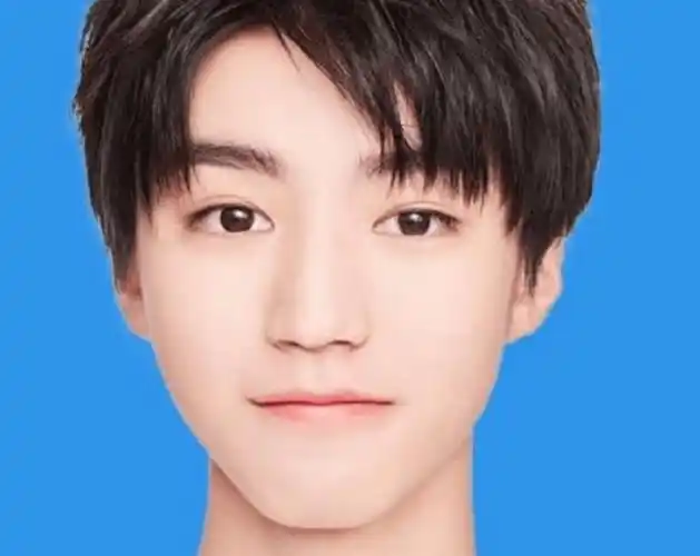 有种"神颜"叫明星证件照,千玺王一博不算啥,看到他:自带滤镜?