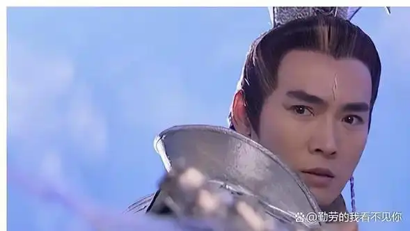 焦恩俊,这个名字或许在当今年轻一代的娱乐圈中已经渐行渐远,但对于