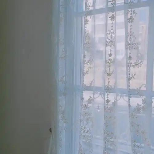 窗帘 白色 cr.ins:lovable.mh