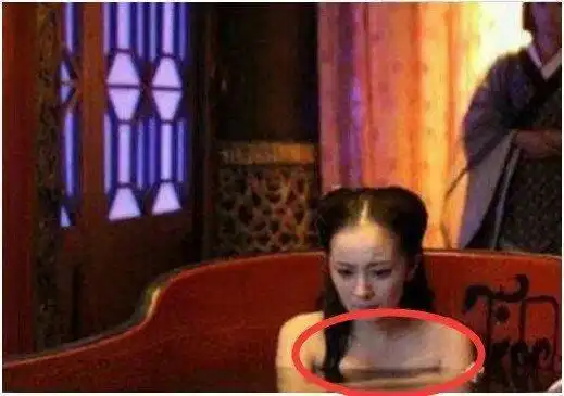 那些年穿帮的镜头,杨幂沐浴戏露了啥,让我尴尬了几秒