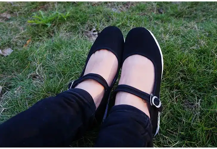 老北京千层底纯手工搭扣布鞋 休闲透气工作黑色一字式扣带布鞋女