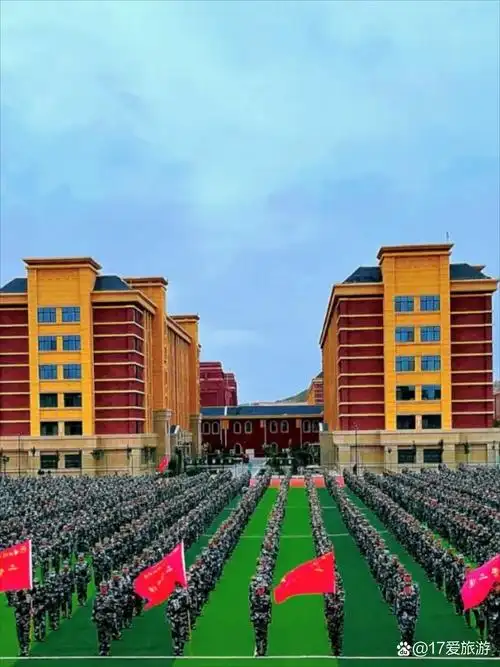 省级特色专业20600元/人年,校企共建现代产业学院专业25800元/人年