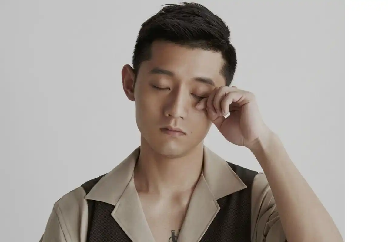 张继科杂志封面电脑高清桌面壁纸