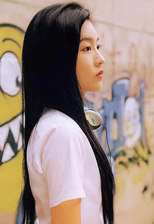 孙芮:青春靓丽,甜美动人