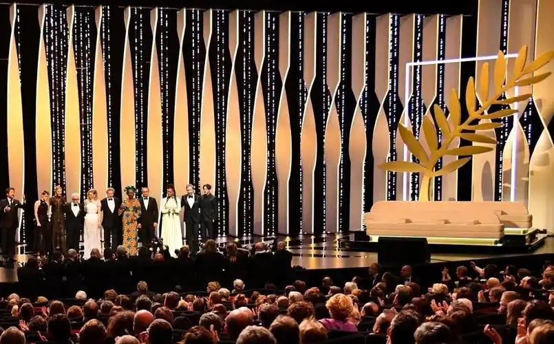 戛纳电影节开幕