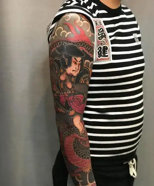 云龙九郎纹身图片_手臂老传统纹身图案