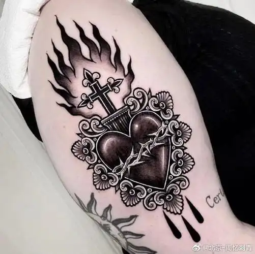 今日纹身图案分享    暗黑手臂纹身    #纹身分享##纹身设计##北京