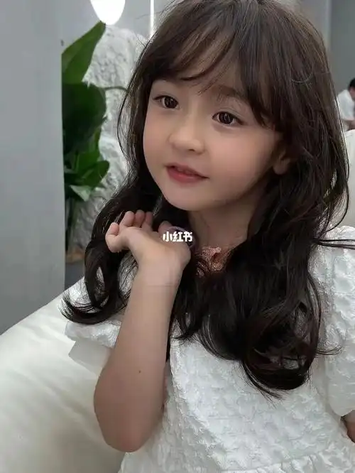 小女孩可以烫发嘛小女孩烫发推荐不碰头皮