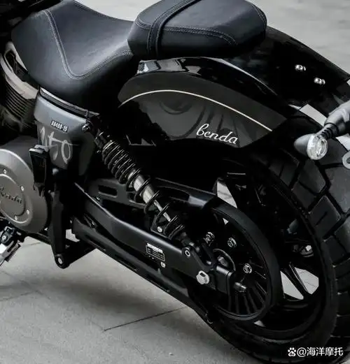 摩托车身更大更长,奔达金吉拉450仅售两万多,还要什么金吉拉300