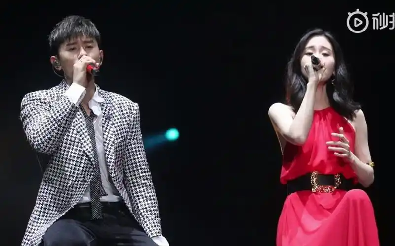 【张杰x张碧晨】杰哥南京演唱会live版『只要平凡』