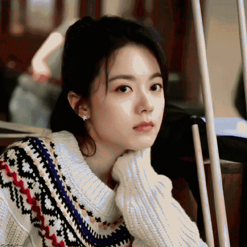 赵今麦 真甜妹来了#    是一张显年纪小的长相,美得毫无攻击性99