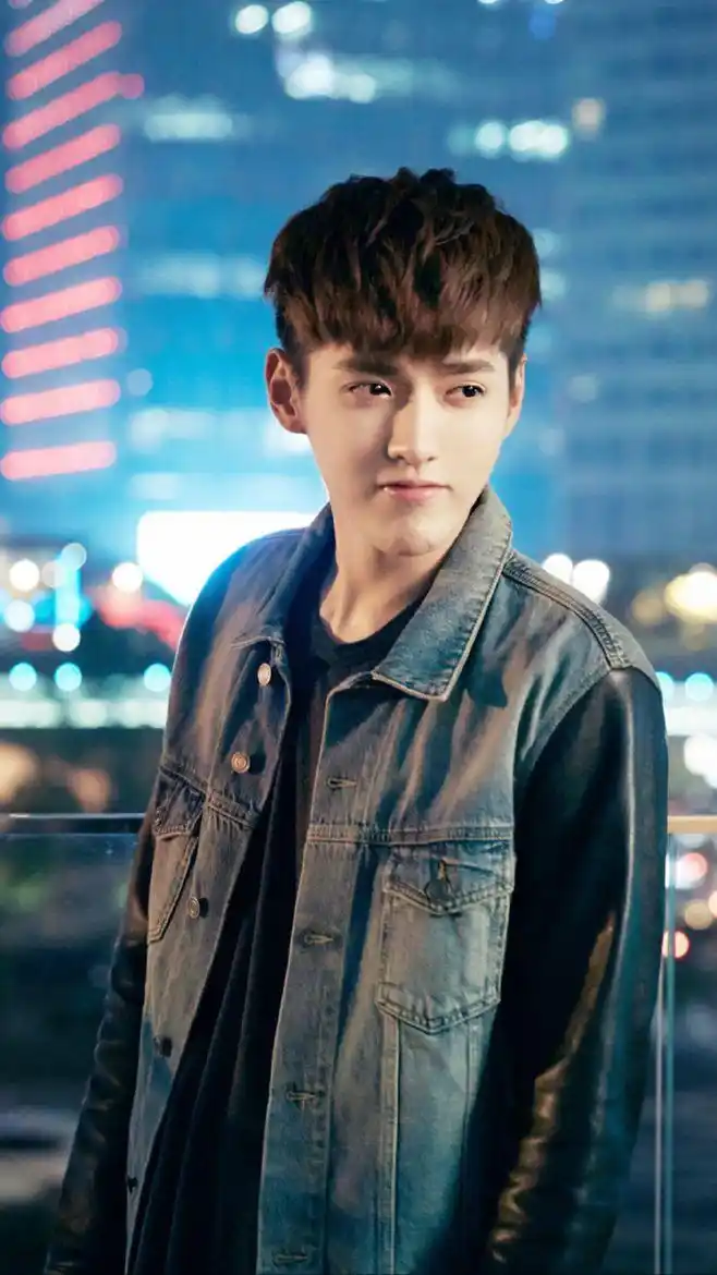 不吹不黑,如何客观的吴亦凡的rap水平