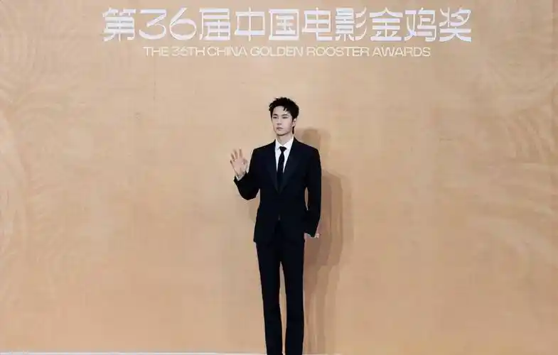 不要再替王一博感到遗憾了,事实上,他已走上男演员的另一条大道_天天