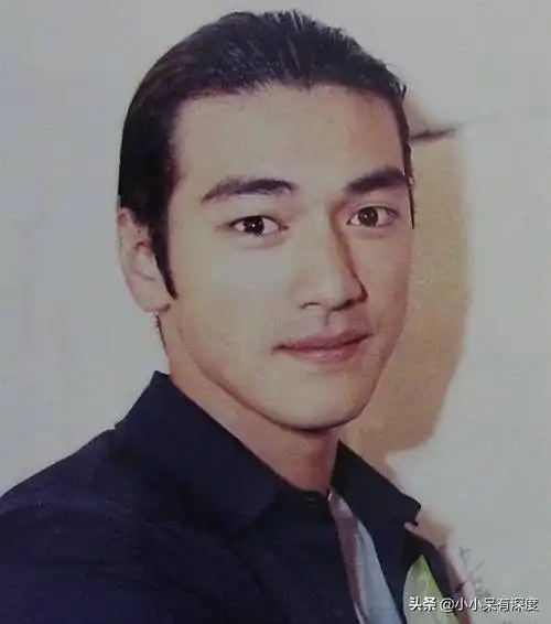 49岁男神金城武近照,帅爆了!他老婆的照片曝光,颜值一言难尽?