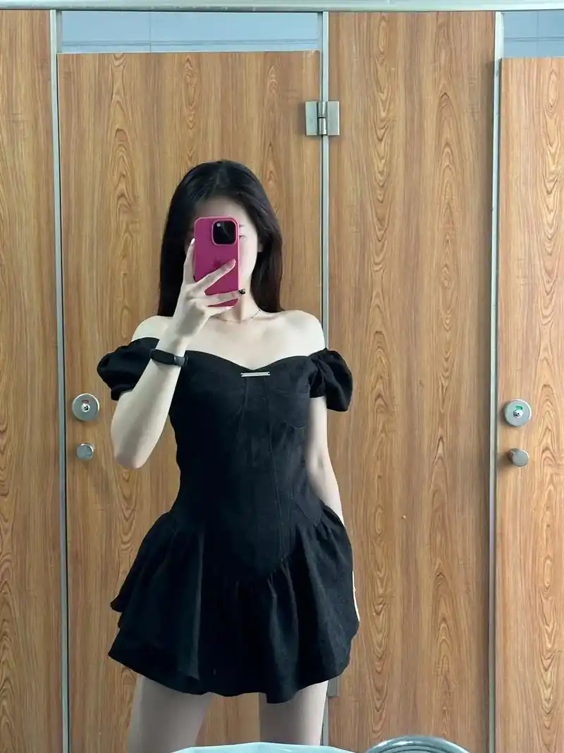 变成美女第一步 丢掉宽松衣服#泰裤辣 #ootd我的穿搭日记 - 抖音