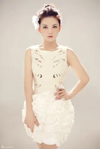 组图:李湘唯美大片素朵白裙轻诉秋日私语_高清图集_新浪网