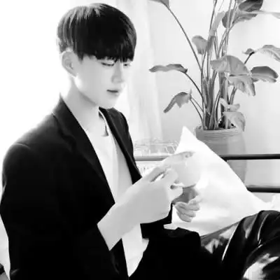 情头一人一张分开黑白