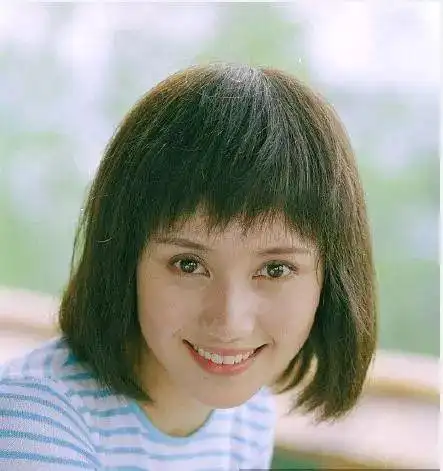 袁泉以前的旧照一双眼睛水汪汪真的好漂亮