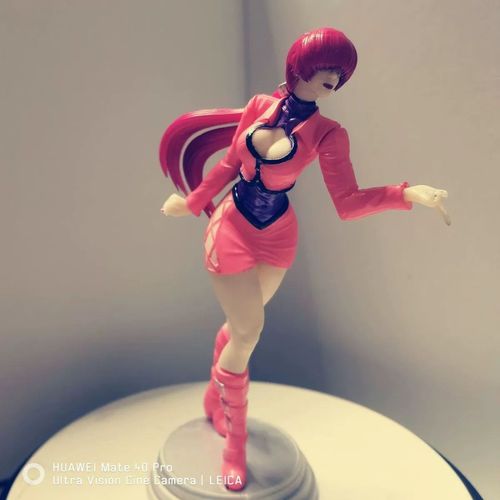 3 d打印一全新单品,拳皇系列"夏尔米"粉色款,高约13cm.上色手办