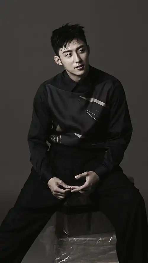 黄景瑜帅气养眼写真图片手机壁纸