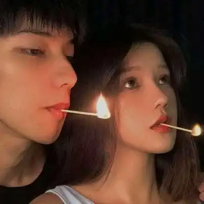 抖音超火的真人情侣头像图片
