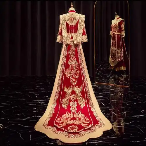 2024年冬季新款中式新娘结婚敬酒服龙凤褂喜服凤冠霞帔拖尾秀禾服