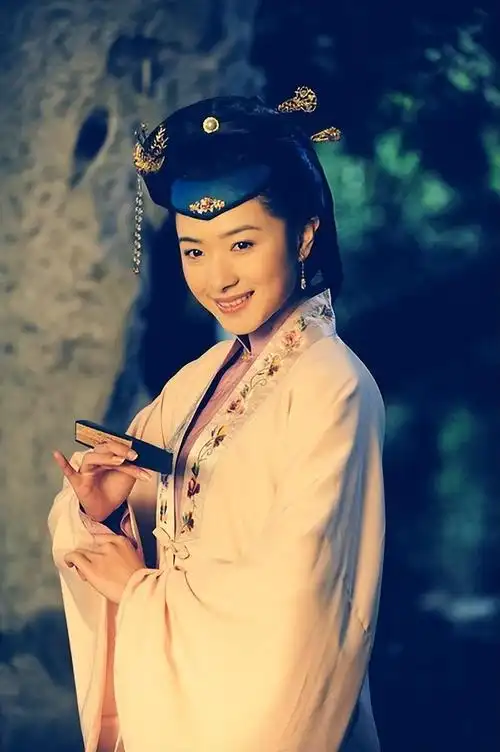 2011年热播的电视剧《我家有喜》在观众中掀起了一股"白木喜"热潮.