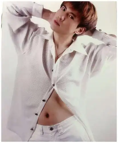 沈腾早年写真照片被ai修复发型很潮唇红齿白真是个小鲜肉