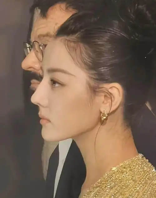 迪丽热巴的仪态##迪丽热巴最新状态##迪丽热巴骨相