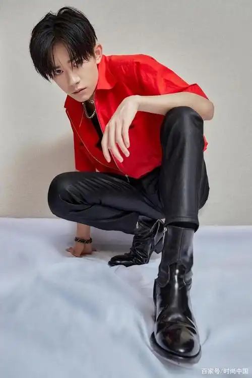 西部牛仔靴|跟易烊千玺,周深,哈尼克孜,杨紫学做最闪亮的牛仔