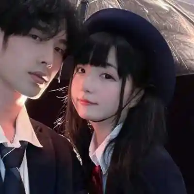 一男一女真人亲密恋人头像