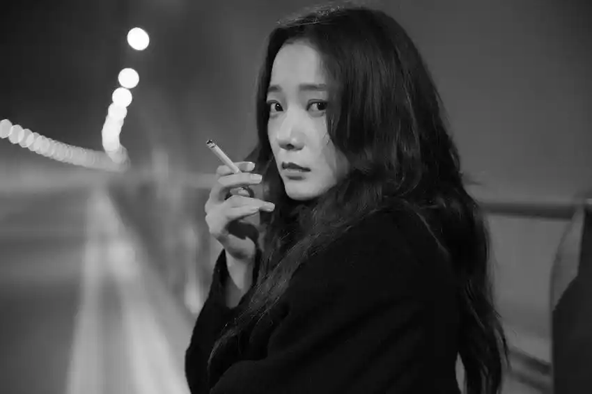 王珞丹《后会无期》剧照曝光 文艺显颓废(图)_电影要闻_娱乐频道