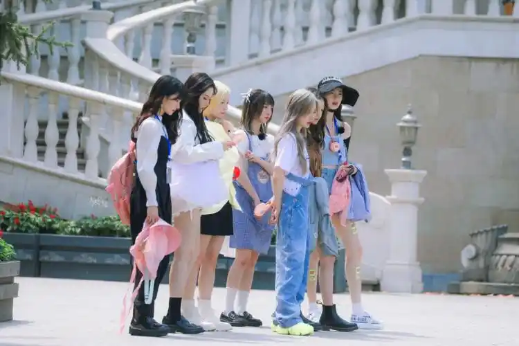 硬糖少女303合照