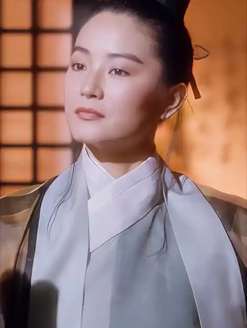 林青霞,古装的姐姐依然亭亭玉立,气质满满!