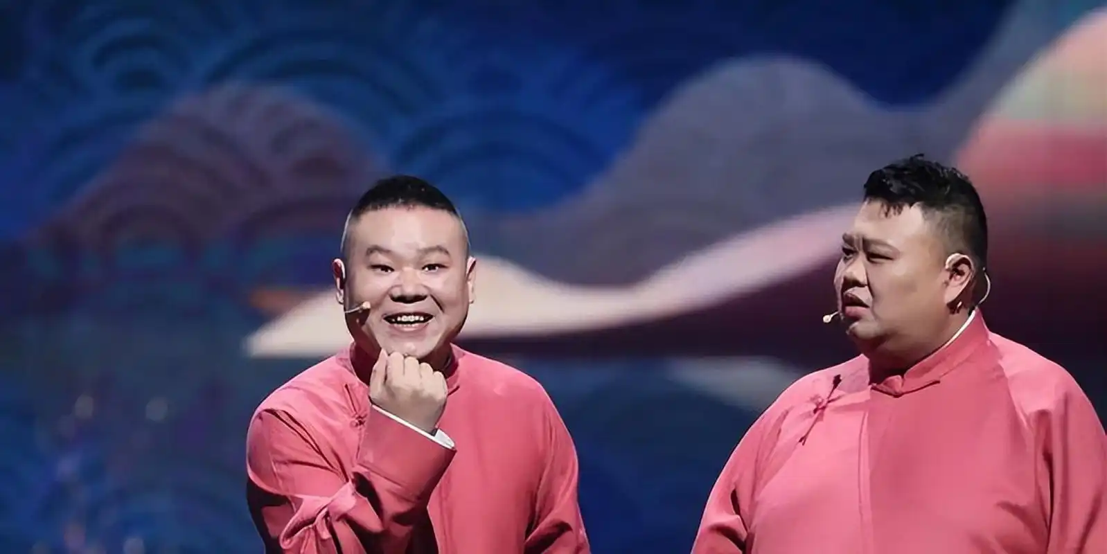 知名导演点评德云社岳云鹏相声一年不如一年,根本比不上曹云金