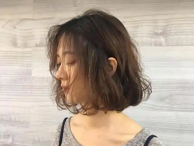 女生脸胖脸大适合剪的短发发型