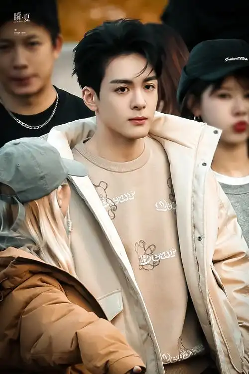 曾舜晞超话/#曾舜晞海澜之家极光系列超能鹅绒代言人#7715是最好