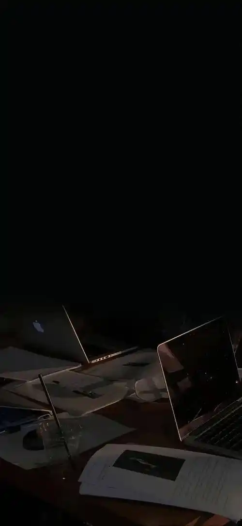 专题 | 高级ins黑色系氛围感壁纸