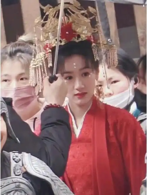 袁冰妍的红色嫁衣爱了爱了