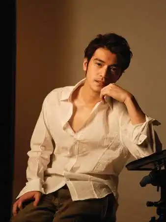 魅力熟男金城武 代言碧欧泉男士活肤产品(组图)(12)