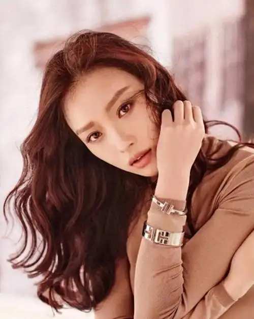 回顾著名演员倪妮虽没结婚不代表没伴侣女人一生不该只有婚姻