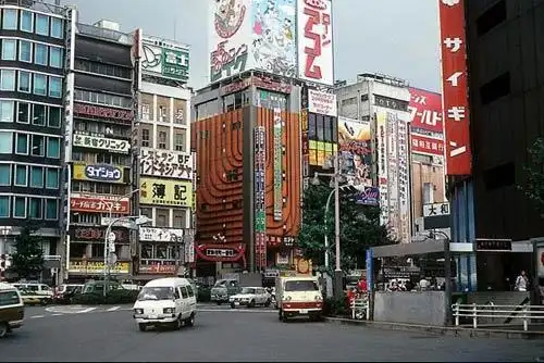 上世纪90年代日本的泡沫经济是如何破灭的