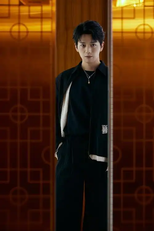 易大千度华年##度华年