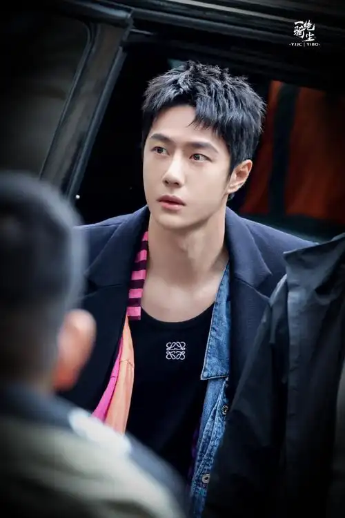 王一博罗意威大秀造型##loewe全球品牌代言人王一博##王一博##王一博